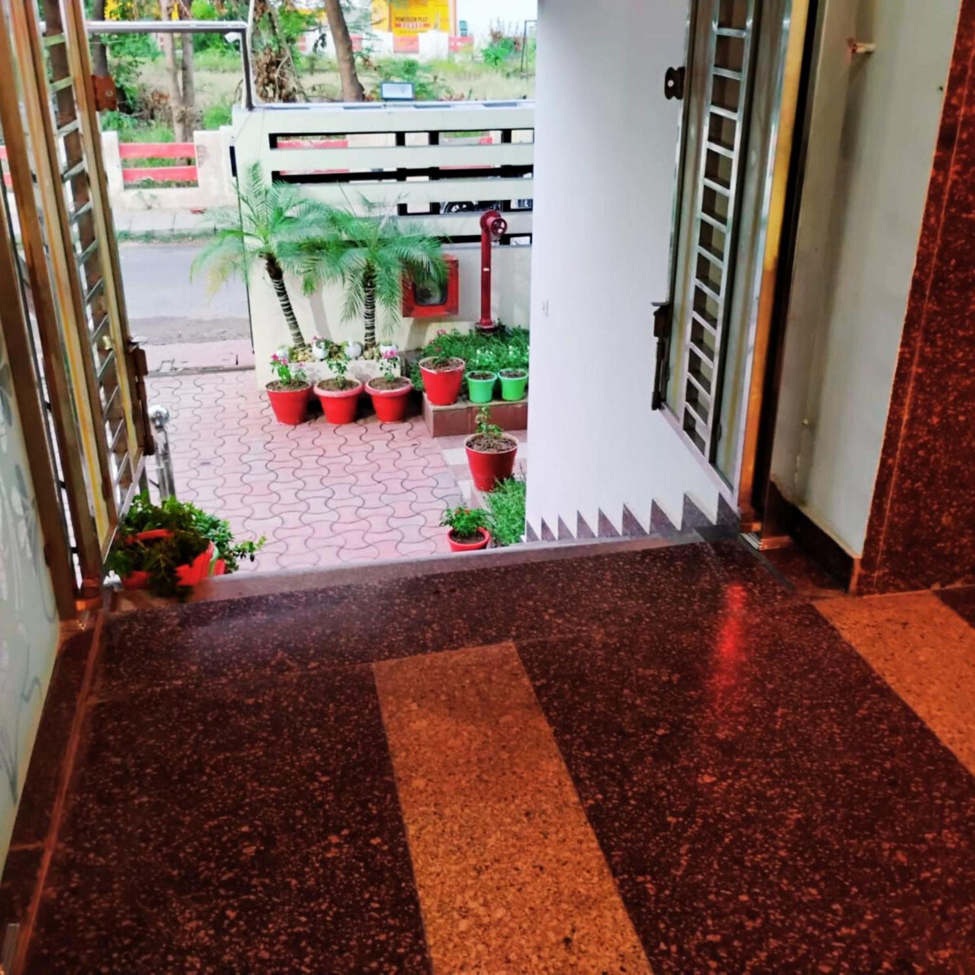 Hotel Lake View Grand لاكناو المظهر الخارجي الصورة