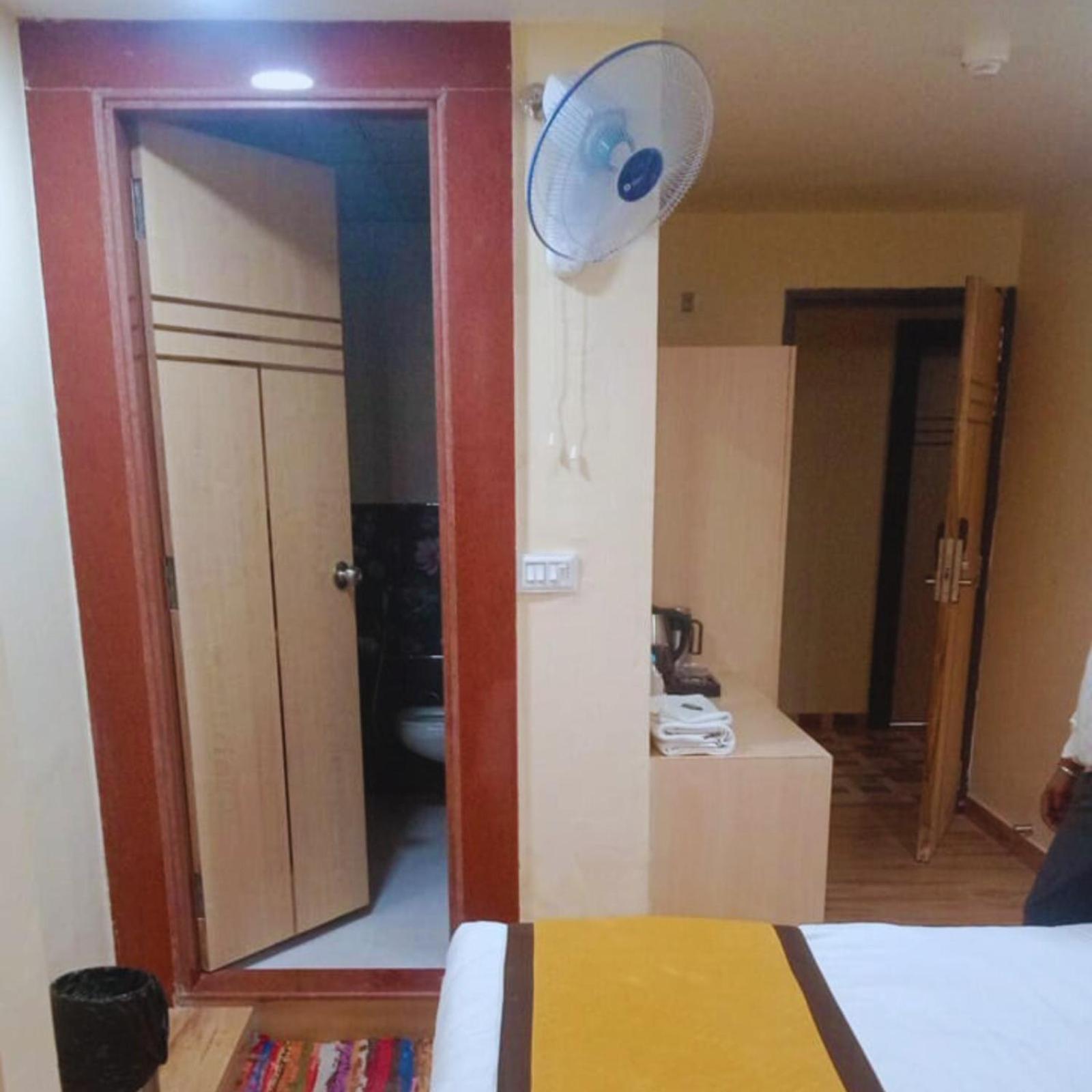 Hotel Lake View Grand لاكناو المظهر الخارجي الصورة