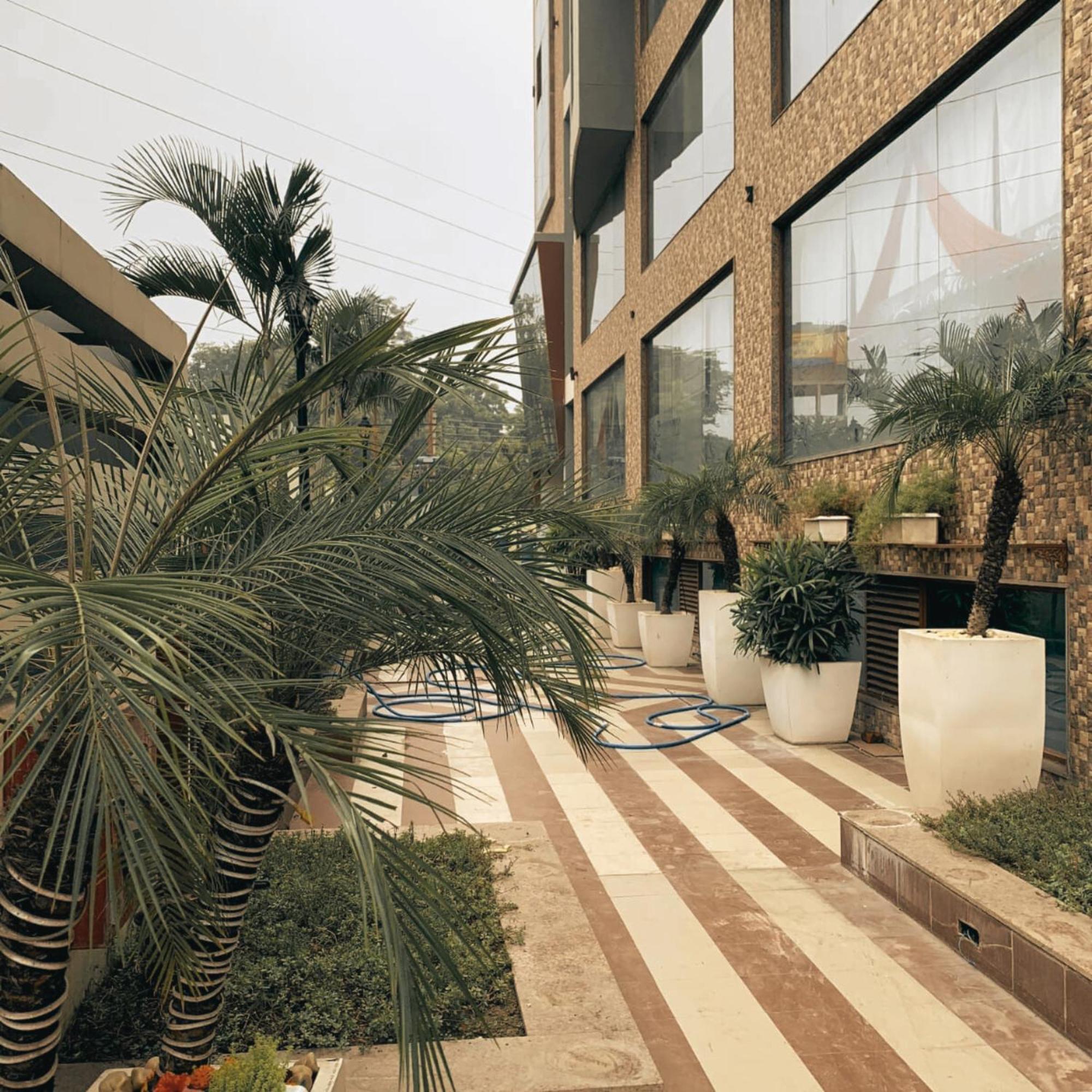 Hotel Lake View Grand لاكناو المظهر الخارجي الصورة