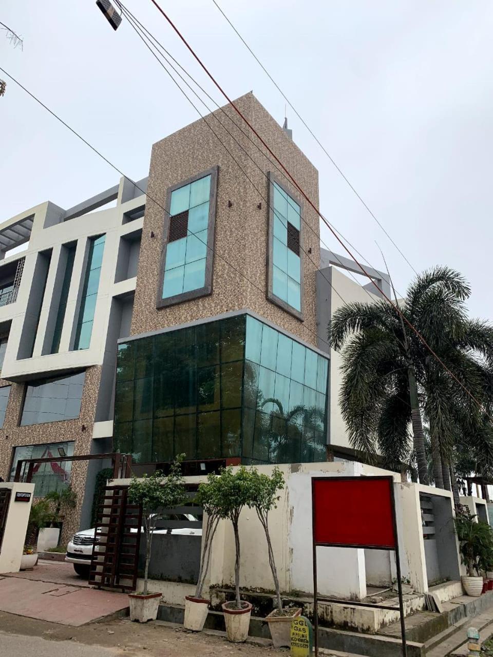 Hotel Lake View Grand لاكناو المظهر الخارجي الصورة